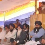 ਮੁੱਖ ਮੰਤਰੀ ਪੰਜਾਬ ਸ੍ਰ: ਪਰਕਾਸ਼ ਸਿੰਘ ਬਾਦਲ ਫਤਹਿਗੜ੍ਹ ਸਾਹਿਬ ਵਿਖੇ ਸਲਾਨਾਂ ਸ਼ਹੀਦੀ ਜੋੜ ਮੇਲ ਮੌਕੇ ਕਾਂਨਫਰੰਸ ਨੂੰ ਸੰਬੋਧਨ ਕਰਦੇ ਹੋਏ (ਗੁਰਿੰਦਰਜੀਤ ਸਿੰਘ ਪੀਰਜੈਨ)