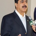 Prime Minister Syed Yusuf Raza Gilani talking to media persons at Chaklala Air Base on 25th March, 2012.