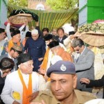President Asif Ali Zardari arriving at the Dargah of Hazrat Khawaja Moinuddin Chishti (RA) in Ajmer on 08 April 2012.