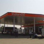 800px-Indian_Oil_Petrol_Station.sm.sm