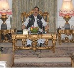 Prime Minister Syed Yusuf Raza Gilani talking to the representatives of print and electronic media in Lahore on June 10, 2012