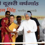 Prime minister manmohan singh and sonia Gandhi