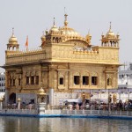 800px-Hamandir_Sahib_(Golden_Temple).sm