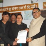 15 February-Photo-Rs. 4 lac grant to Govt. High School Indrapuri-01.sm