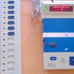 800px-Electronicvotingmachinewithbucu.sm.sm