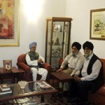 Sarna ji with S Manmohan Singh ji(1).resized