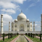 Taj_Mahal_(Edited).jpeg.resized