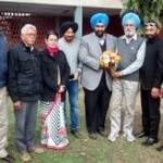 ਖੱਬੇ ਤੋਂ ਸੱਜੇ ਅਕਾਡਮੀ ਦੇ ਸਕੱਤਰ ਸ੍ਰੀ ਸੁਰਿੰਦਰ ਰਾਮਪੁਰੀ, ਇੰਦਰਜੀਤ ਪਾਲ ਕੌਰ, ਜਸਵਿੰਦਰ ਭੱਲਾ, ਪ੍ਰੋ. ਗੁਰਭਜਨ ਸਿੰਘ ਗਿੱਲ, ਮੀਤ ਪ੍ਰਧਾਨ ਸੁਰਿੰਦਰ ਕੈਲੇ ਅਤੇ ਸਕੱਤਰ ਡਾ. ਗੁਲਜ਼ਾਰ ਸਿੰਘ ਪੰਧੇਰ