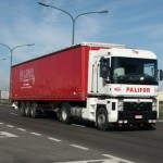 Renault_Magnum-Palifor_(B)-2004.resized
