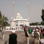 ਨਵੇਂ ਬਣੇ ਦਰਬਾਰ ਦਾ ਬਾਹਰੀ ਦ੍ਰਿਸ਼