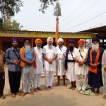 ਕਿਸਾਨੀ ਸੰਘਰਸ਼ ਦੇ ਹੱਕ ‘ਚ ਸਹਿਜ ਪਾਠਾਂ ਦੀ ਲੜੀ ਚਲਾਉਣ ਬਾਰੇ ਦੱਸਦੇ ਹੋਏ ਬਾਬਾ ਜਸਪਾਲ ਸਿੰਘ, ਇਕਬਾਲ ਸਿੰਘ ਤੁੰਗ, ਪ੍ਰੋ: ਸਰਚਾਂਦ ਸਿੰਘ ਤੇ ਹੋਰ।