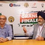 ਕੇਂਦਰੀ ਸਿੱਖਿਆ ਮੰਤਰਾਲੇ ਵੱਲੋਂ ਚੰਡੀਗੜ੍ਹ ਯੂਨੀਵਰਸਿਟੀ ਘੜੂੰਆਂ ਵਿਖੇ ਕਰਵਾਏ ਜਾ ਰਹੇ ਸਮਾਰਟ ਇੰਡੀਆ ਹੈਕਾਥੌਨ-2022 ਦੇ ਗ੍ਰੈਂਡ ਫਿਨਾਲੇ ਸਬੰਧੀ ਜਾਣਕਾਰੀ ਦਿੰਦੇ ’ਵਰਸਿਟੀ ਦੇ ਪ੍ਰੋ-ਚਾਂਸਲਰ ਡਾ. ਆਰ.ਐਸ ਬਾਵਾ ਅਤੇ ਨਾਲ ਨੋਡਲ ਸੈਂਟਰ ਮੁਖੀ ਸ਼੍ਰੀ ਨੀਤਿਨ ਭਿਡੇ।