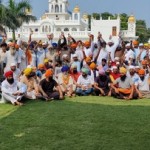 ਗੁਰਦੁਆਰਾ ਬਾਬਾ ਜਾਗੋ ਸ਼ਹੀਦ ਵਿਖੇ ਇਕੱਤਰ ਹੋਏ ਨੌਜਵਾਨ ਤੇ ਇਲਾਕਾ ਨਿਵਾਸੀ ।