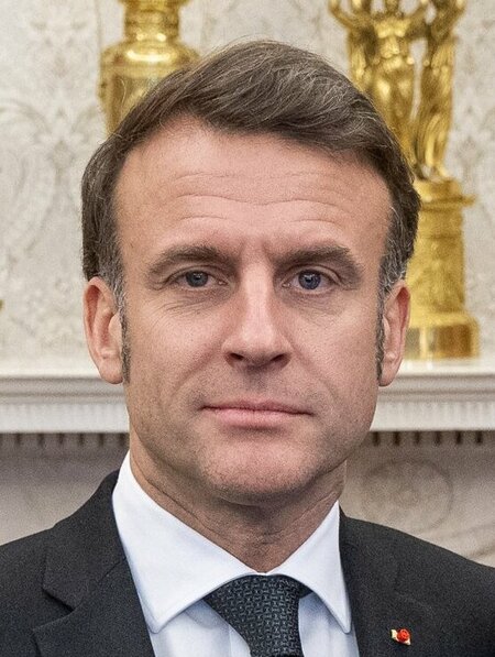 Emmanuel_Macron_February_2025_(3x4_close_cropped).resized