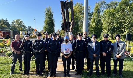 Sikhs_w_Police_Army_AirForce.resized