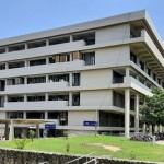 Administrative_building,_Panjab_University,_Chandigarh.resized