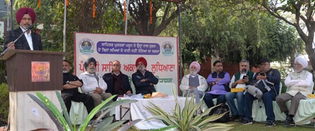 Photo- 24-11-2025 (sahit utsav).resized