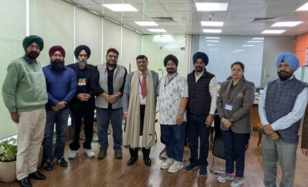 AVM_FAI_welomes_AirportDirector.resized